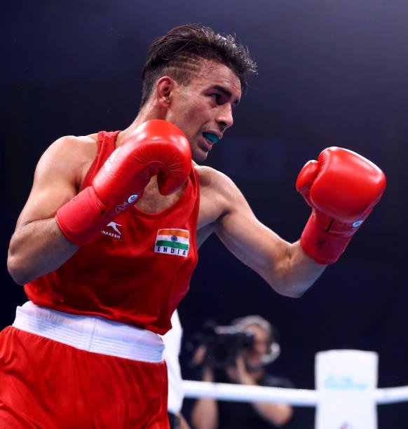 Gaurav Bidhuri in the ring, India kit